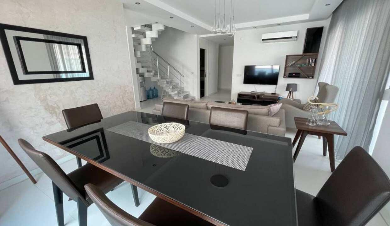 3+1/160m² Penthouse For Sale in Cleopatra